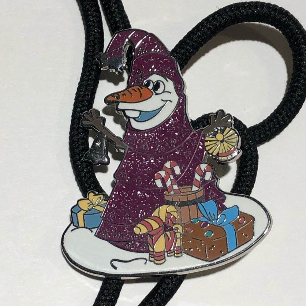 Disney Cast Member Exclusive Olaf Frozen Lanyard